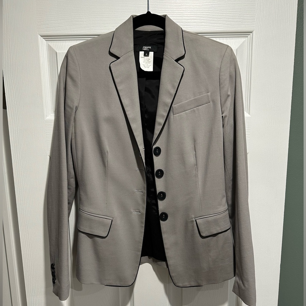 Gently used Philippe Adec women’s gray and black suit coat jacket blazer size 4